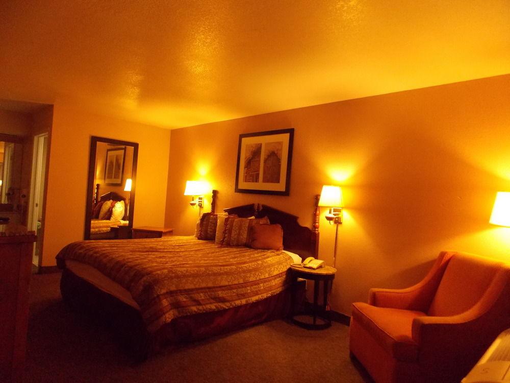 Econo Lodge Inn & Suites Downtown San Antonio Ngoại thất bức ảnh