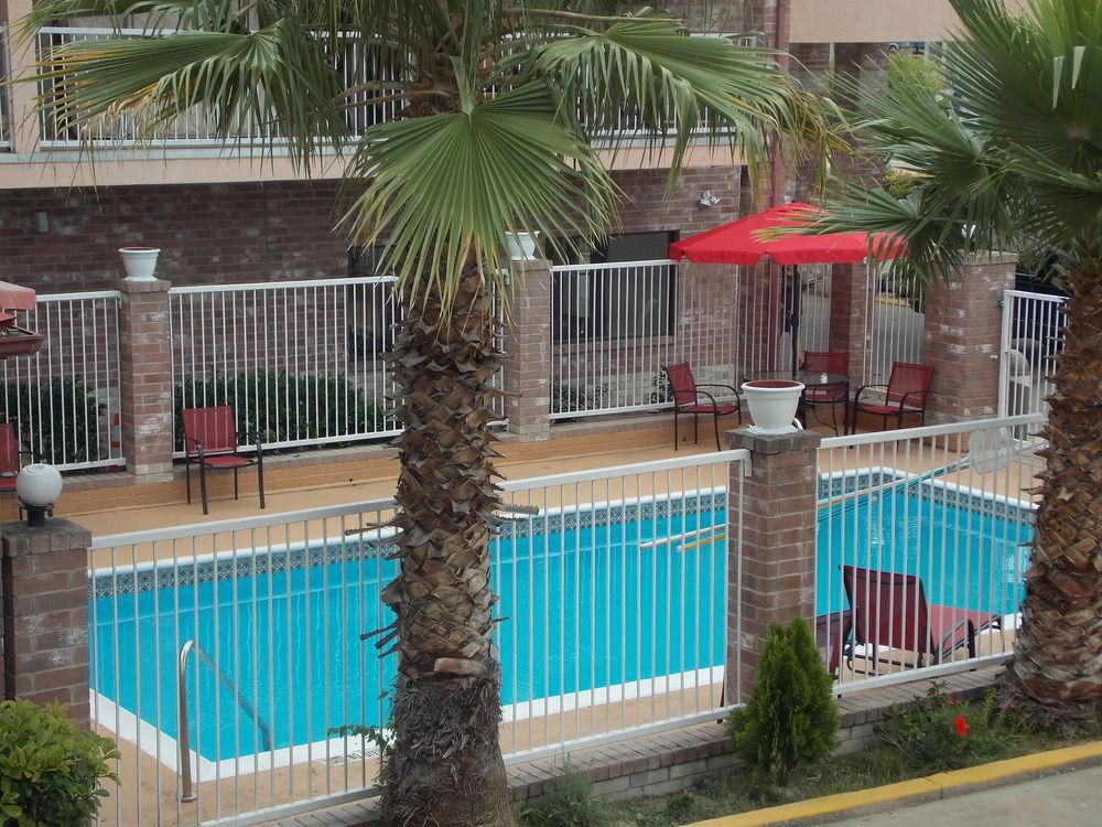Econo Lodge Inn & Suites Downtown San Antonio Ngoại thất bức ảnh