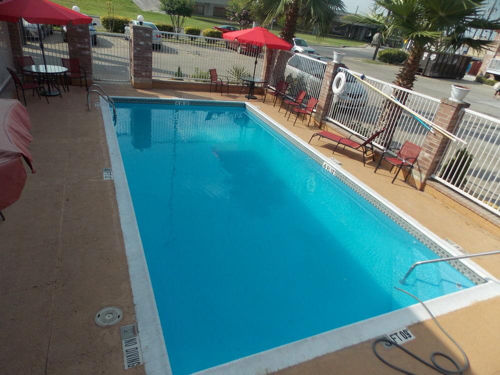 Econo Lodge Inn & Suites Downtown San Antonio Ngoại thất bức ảnh
