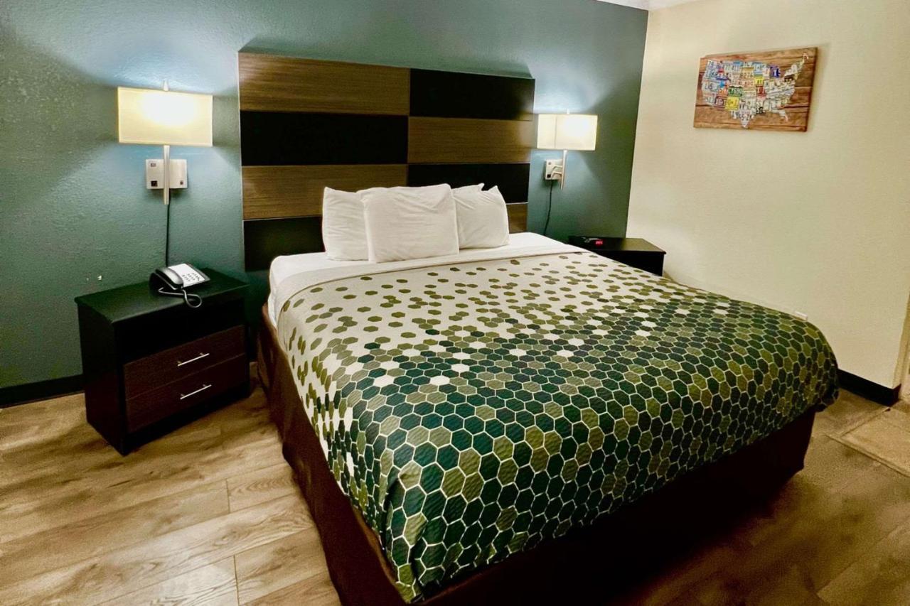 Econo Lodge Inn & Suites Downtown San Antonio Ngoại thất bức ảnh