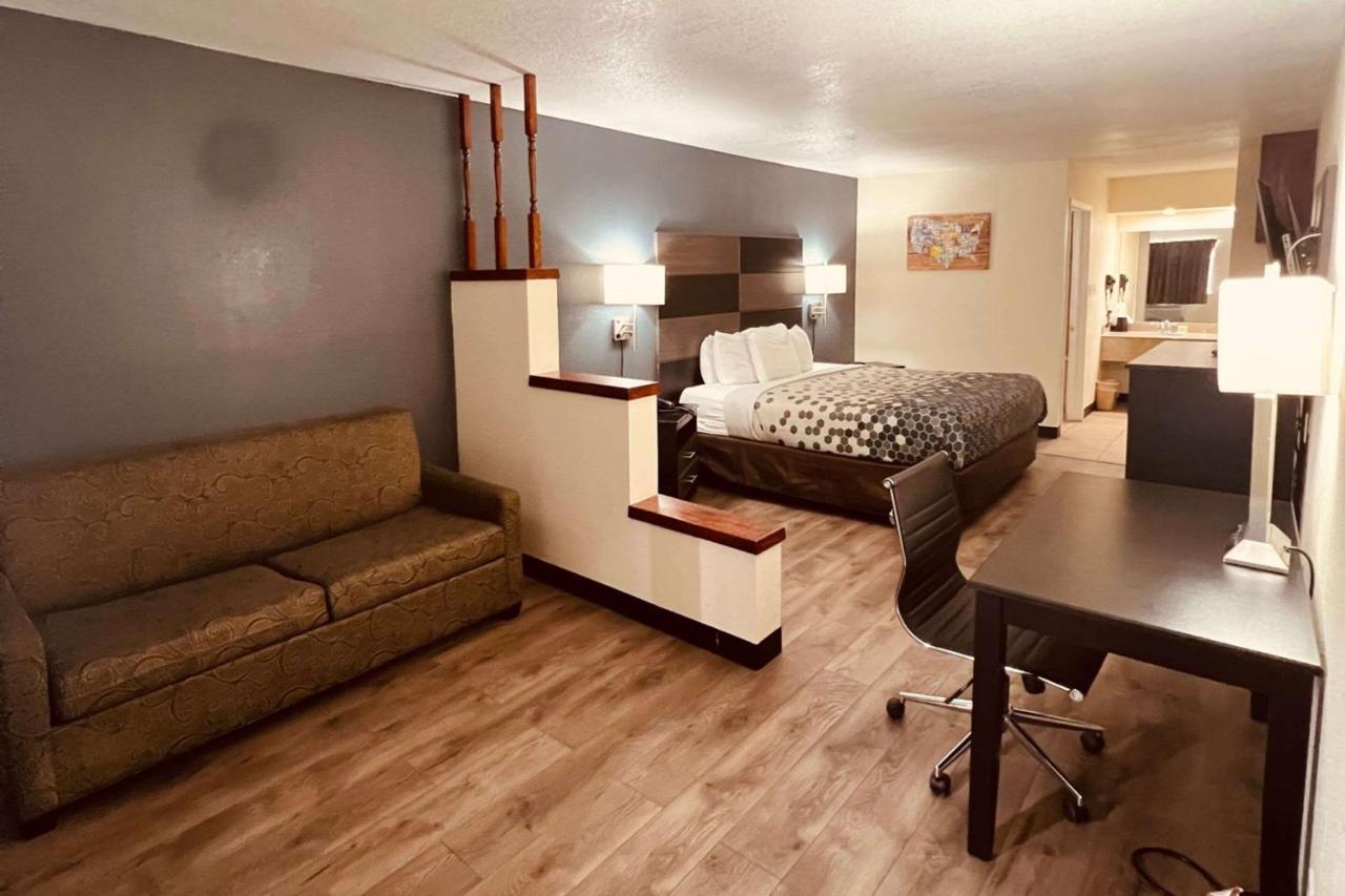 Econo Lodge Inn & Suites Downtown San Antonio Ngoại thất bức ảnh